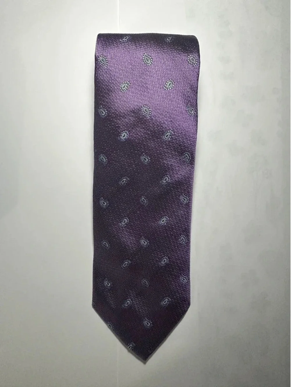 Brooks Brothers Makers and Merchants Purple Paisley Silk Neck Tie